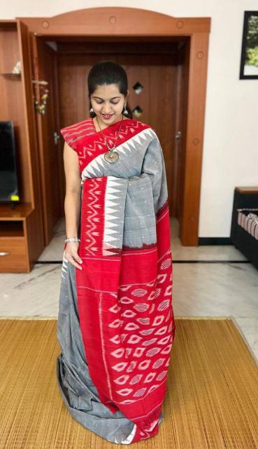 Sckr Ikkat B Designer saree wholesaler in Hyderabad